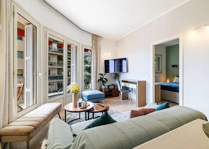 Bright 1 Bedroom Sea View And Terrace Apartment *