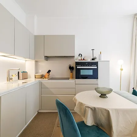 Lägenhet Bright 1 Bedroom Sea View And Terrace